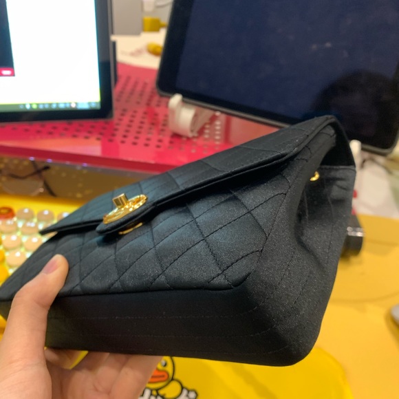 SOLD❌Vintage Chanel satin CC logo mini bag - Picture 8 of 12